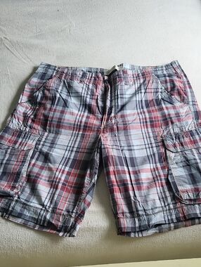 Sonoma Plaid Cargo Shorts in Red and Gray